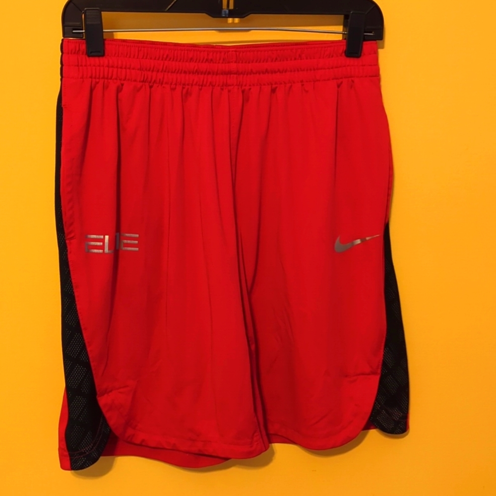 NIKE ELITE SHORTS